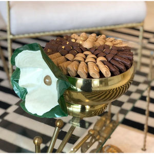 Bol à dessert créatif avec finition en métal doré, dessus de table, plat à dessert, dessus de table classique pour mariages, chocolat, écologique - Product Image 1