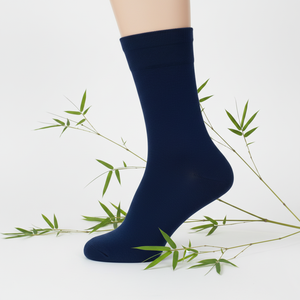 Calcetines de vestir cómodos de fibra de bambú premium con puño cómodo, se pueden fabricar con su logotipo personalizado como OEM, hechos en Europa. - Product Image 2