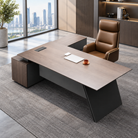 Bureau de direction moderne, table de direction personnalisée avec armoire latérale et plateau de travail en bois spacieux