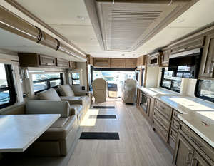 รถบ้านมือสองปี 2022 2023 ราคาประหยัด F-l-e-e-t-w-o-o-d Bounder 35K RVs Camper Motorhomes Travel Trailer - Product Image 6
