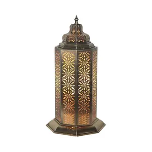 Ramadan Home Decor Lanterne décorative en métal vintage Lampe de chevet avec lanterne marocaine évidée par les fournisseurs indiens