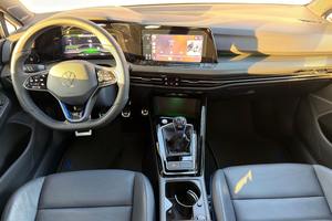 Volkswagen Golf R 2024 Usado y Confiable - Product Image 3