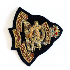 Badges brodés à la main de haute qualité, fabrication en usine, étiquettes privées - Product Image 5