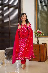 Magnifique robe Anarkali indienne et pakistanaise en tissu de soie Tabby, imprimé numérique fantaisie, pour mariage, décontractée, traditionnelle, vêtements pour femmes - Product Image 5