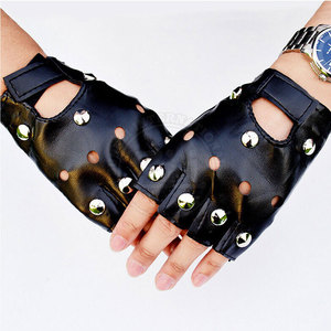 Meilleures ventes, Gants en cuir sans doigts de style unique, Gants d'hiver à la mode pour l'extérieur, décontracté, vente en gros en ligne - Product Image 1