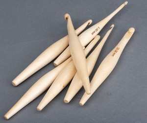 Ganchos de ganchillo de madera hechos a mano, organizador de manualidades, suministros de costura, almacenamiento, ganchos de varios tamaños - Product Image 5