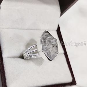 แหวนผู้หญิงประดับเพชรเฮอร์คิเมอร์ดิบธรรมชาติ  วงแหวนเงินแท้ 925 ลายจุด 3 จุด สำหรับงานแต่งงาน คริสต์มาส - Product Image 3