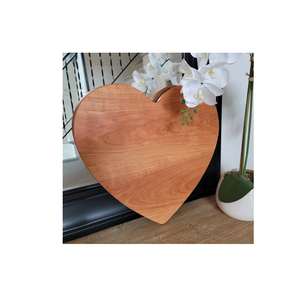Tabla de cortar de madera de calidad superior para el hogar, accesorios de cocina, tabla de cortar de madera de acacia gruesa en forma de corazón - Product Image 4