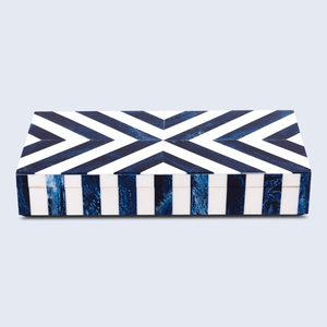 Boîte à bijoux artisanale en bois avec incrustation en résine écologique, faite à la main, pour ranger bagues, colliers, boucles d'oreilles, décoration intérieure - Product Image 4