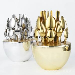 Arts et artisanat créatifs modernes Fantaisie Unique Plaqué or Feuilles Designer Poignées Pizza Serveur et Couteau Couverts Ensemble au plus bas prix - Product Image 3