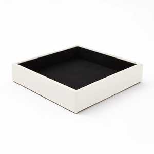 Bandeja de Servicio de Cuero PU Duradero con Asas, Acabado de Plateado de Diseño Personalizado para Escritorio, Hogar, Oficina y Restaurante - Product Image 4