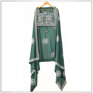 Trabajo de bordado de hilo y lentejuelas de alta demanda Lehenga Choli perfecto para ocasiones especiales, ajustado a su tamaño - Product Image 4