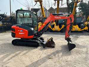 Mini-excavatrice sur chenilles Kubota KX027-4 à vendre, machine de construction prête à être expédiée - Product Image 6