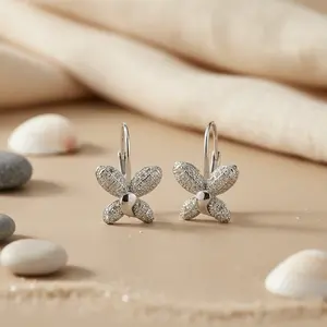 Pendientes de Flores de Plata Chapados en Oro para Mujer con Perla de Agua Dulce y Circonita Cúbica, Tipo Colgante, Joyería de Regalo con Piedra de Diamante - Product Image 1