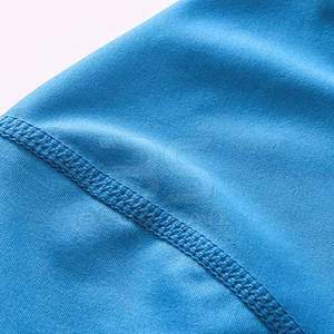 ชุดป้องกันผื่นคันสำหรับผู้ชายชุดฝึกป้องกันแสงแดดทรงสลิมฟิต - Product Image 4