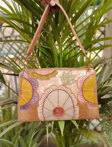 Bolso de Mano Bordado con Cuentas, Bolso de Mano de Tela Floral, Bolso de Fiesta Hecho a Mano para Mujer, Proveedor Mayorista de Exportación de la India, Fabricantes de Equipos Originales - Product Image 5