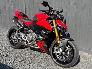 Used 2024 Streetfighter V2 955 Euro 5 955ccV4S Water-Cooled Four-Stroke V-<b>engine</b> with Track-Specific Powerful Durable Luxury - Product Image 6