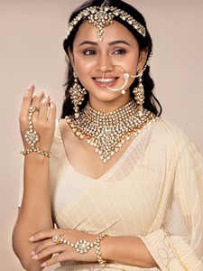 Conjunto de Joyería Nupcial Étnica Verde Real, Gargantilla Chapada en Oro Pesado, Pendientes Tikka, Colección de Boda Hecha a Mano de Primera Calidad para Mujer | - Product Image 2