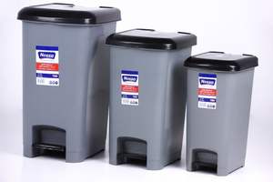 Cubo de Basura Moderno y Delgado con Pedal, 20/30/50L, Color Negro-Gris, Polipropileno Resistente - Product Image 1