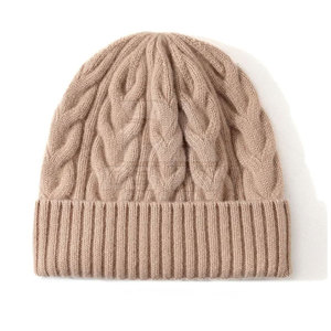 Bonnet style urbain en matière légère, idéal pour les tenues décontractées, les voyages et le confort hivernal quotidien - Product Image 3