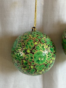 Boules de Noël écologiques en papier mâché de 8 cm Modèles traditionnels pour la maison et la fête Techniques d'impression de taille personnalisable - Product Image 2