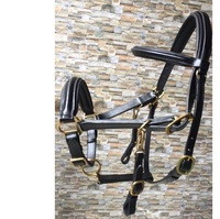 Joya Modelo 071: Arnés de cuero acolchado con correas de algodón cómodas para caballo, en negro y marrón, con banda acolchada para la nariz, frente y frenteal.