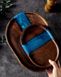 Plateau de service pliable classique en résine avec logo personnalisé pour la salle de bain, la maison, l'hôtel et les restaurants, de Time 2 Decor - Product Image 1