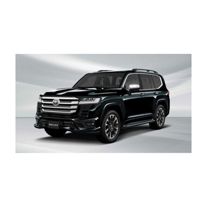 Utilisé pour les SUV avec moteur turbo, transmission intégrale, sièges en cuir, intérieur foncé, conduite à gauche - Product Image 4