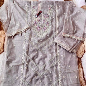 Stylish Pakistani Winter Shalwar Kameez Heavy Organza <b>Top</b> & Dupatta with Santoon Bottom Inner Elegant Salwar Suit for Regal Look - Product Image 1