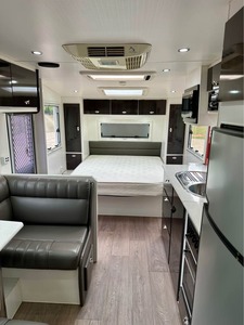 Caravane miniature teardrop certifiée UE 2024 Autriche, idéale pour 2 personnes, excellente qualité, caravane de camping en vente à bas prix - Product Image 3