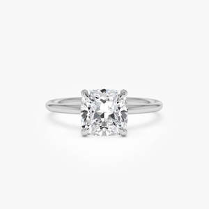 Bague de fiançailles intemporelle en diamant de laboratoire taille coussin 2,05 carats total, couleur E-F, clarté VS1, or 14 carats, certifiée IGI, pour femme, mariage - Product Image 3