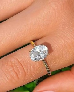 แหวนเงินแท้ 925 ประดับพลอยเพทายรูปไข่ ดีไซน์หรูหราสำหรับผู้หญิง แหวนเงินแบบเรียบง่าย ขายส่งเครื่องประดับเงิน - Product Image 2