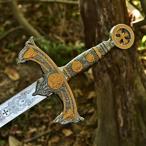 Épée artisanale en acier inoxydable Herugrim Theoden The Rings, épée de chevalier templier confortable à prix abordable, vente en gros - Product Image 3