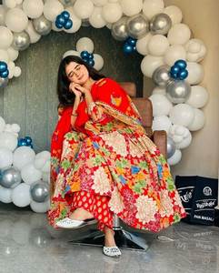 Cómodo elegante Color brillante Longitud regular Fancy Faux Fur Fiesta Ocasión Kurti & Pent Dupatta Set Mujeres - Product Image 3