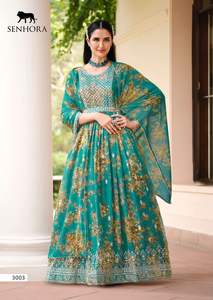 Nuevo Vestido Largo Anarkali de Diseñador FABZONE con Bordado para Mujer, Estilo Gujarati, Étnico de India y Pakistán - Product Image 5