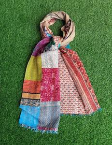 Bufandas de seda indias hechas a mano, estola reversible, silenciador de kantha vintage, bufandas de colores de retazos surtidos, bufanda de seda, estola de kantha - Product Image 3