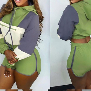 2025 otoño mujer patrón sólido Crop Top Sudadera con capucha pantalones cortos conjunto de Jogger de 2 piezas pantalones cortos a juego con pantalones cortos y Sudadera con capucha - Product Image 4