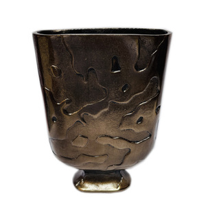 Aluminium Metal Flower <b>Vase</b> Stylish Home Decor with <b>Unique</b> Metal Durable Design Modern Luxury <b>Vases</b> for Indoor and Outdoor Use - Product Image 2