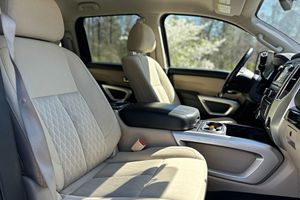 BUENA OFERTA 2017 TITAN XD 4X4 - Product Image 3