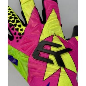 Guantes de Portero de Cuero Premium Personalizables Ajuste Personalizado Venta Al por Mayor Fútbol Agarre de Látex Cuero Cómodo - Product Image 6