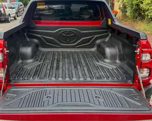 PREMIER PROPRIÉTAIRE TOYOTA HILUX CONQUEST V 4X2 2025 LHD PICKUP VOITURE D'OCCASION - Product Image 2