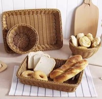 Panier à pain et fruits en rotin en plastique tissé pour la maison ou le restaurant polyvalent pour le stockage de pain de légumes de serviettes