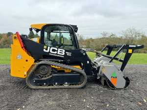 Chargeuse sur chenilles JCB 150T Eco avec attache FAE Teleskid Boom, couleur jaune, modèle Power Boom - Product Image 2