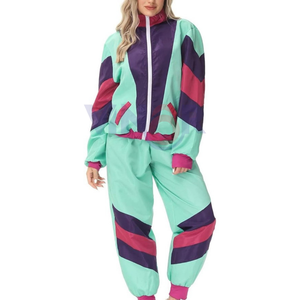 Conjunto de 2 Piezas de Moda OEM para Mujer, Chaqueta Cortavientos con Capucha, Estampado Sólido, Logotipo Personalizado, Elástico en 4 Direcciones, Ligero, Corte Regular - Product Image 1