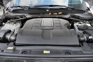 แลนด์โรเวอร์ เรนจ์โรเวอร์ วี8 ซูเปอร์ชาร์จ ปี 2019 ขับเคลื่อน 4 ล้อ พวงมาลัยซ้าย มาตรฐานไอเสียยูโร 3 วิ่ง 50,001-75,000 ไมล์ 150-200 แรงม้า - Product Image 3