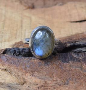 Anillo de Plata de Ley 925 con Labradorita Estilo Boho, Joyería Hecha a Mano, Anillo de Plata para Mujer, Regalo de Boda para Ella - Product Image 3