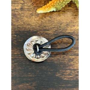Attache-cheveux en argent sterling fait main Navajo - Accessoire de cheveux de style ethnique - Product Image 4