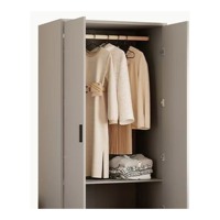 Moderner Freistehender Kleiderschrank in Warmweiß mit Zwei Türen, Kleiderstange und Ablagefächern für Schlafzimmer und Esszimmer