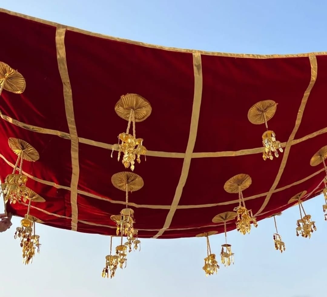 สีน้ำตาลแดง