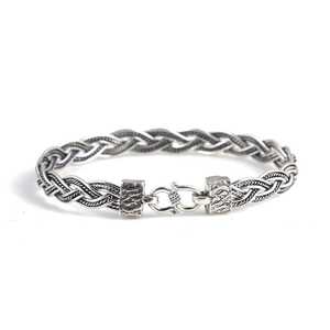 Pulsera Trenzada Vintage de Plata de Ley 925 de 3 Filas con Baño de Oro y Cierre de Seguridad, Tipo Pulseras con Dijes - Product Image 2